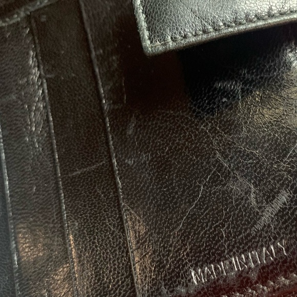 PRADA Black Spazzaloto Leather
Compact Bi-Fold
Zip Around Wallet, authen… - Picture 11 of 12